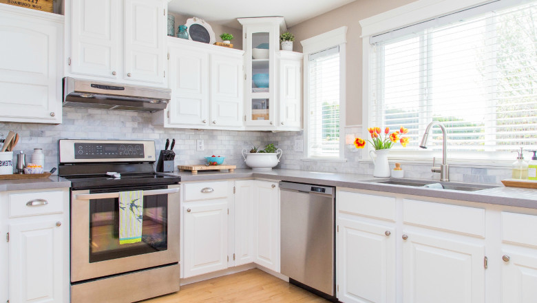6 Unbelievable Cabinet Makeovers That Touch Hearts