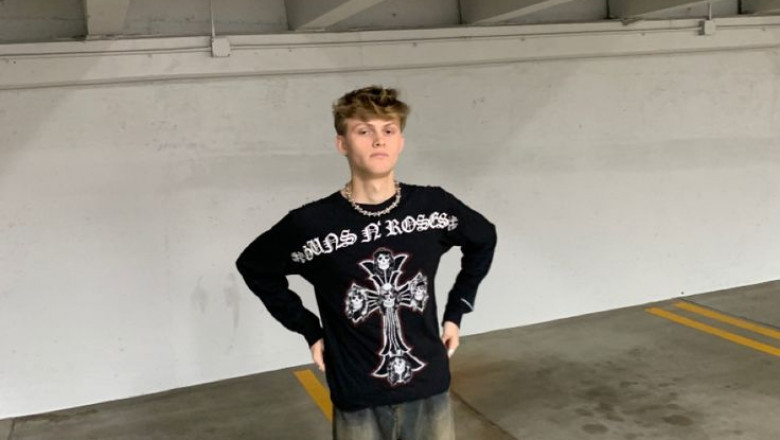 Chrome Hearts Shirts: A Symbol of Luxury Streetwear and Global Fashion Trends